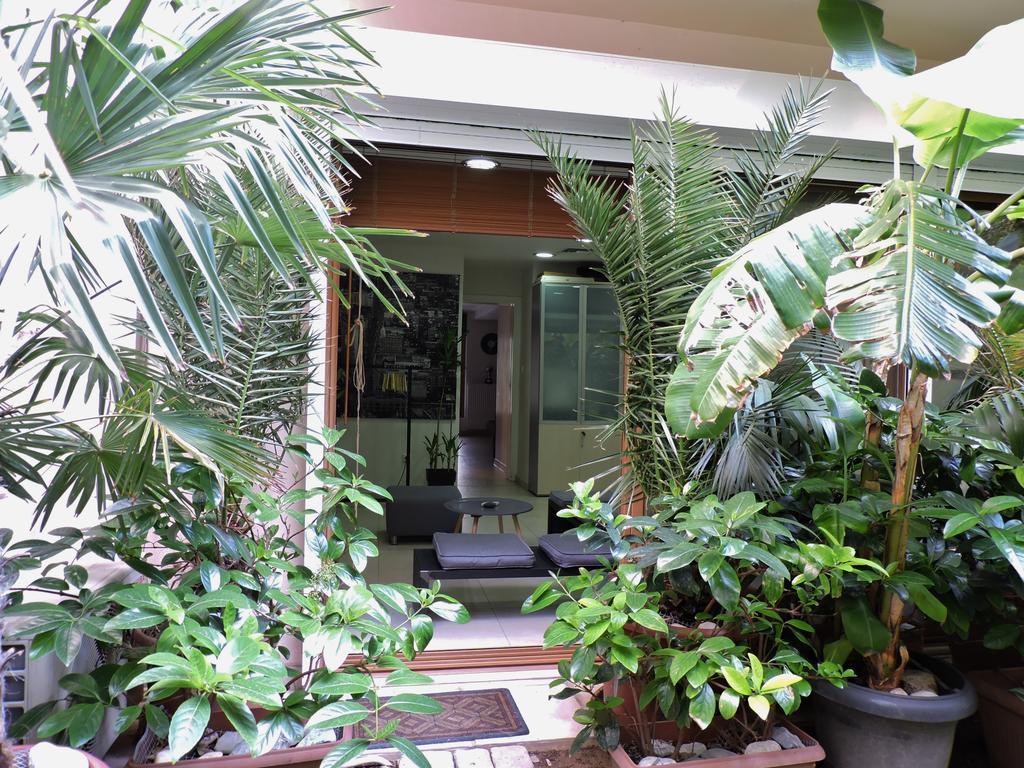 Apartamento Luxurious Loft With Garden Atenas Exterior foto