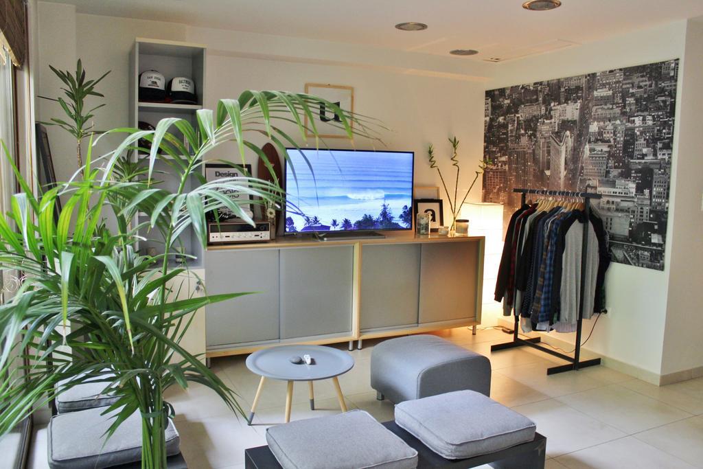 Apartamento Luxurious Loft With Garden Atenas Exterior foto