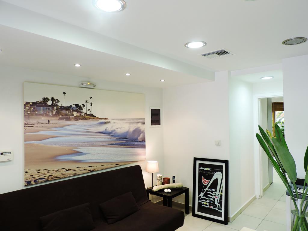 Apartamento Luxurious Loft With Garden Atenas Exterior foto