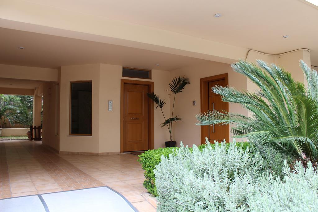 Apartamento Luxurious Loft With Garden Atenas Exterior foto